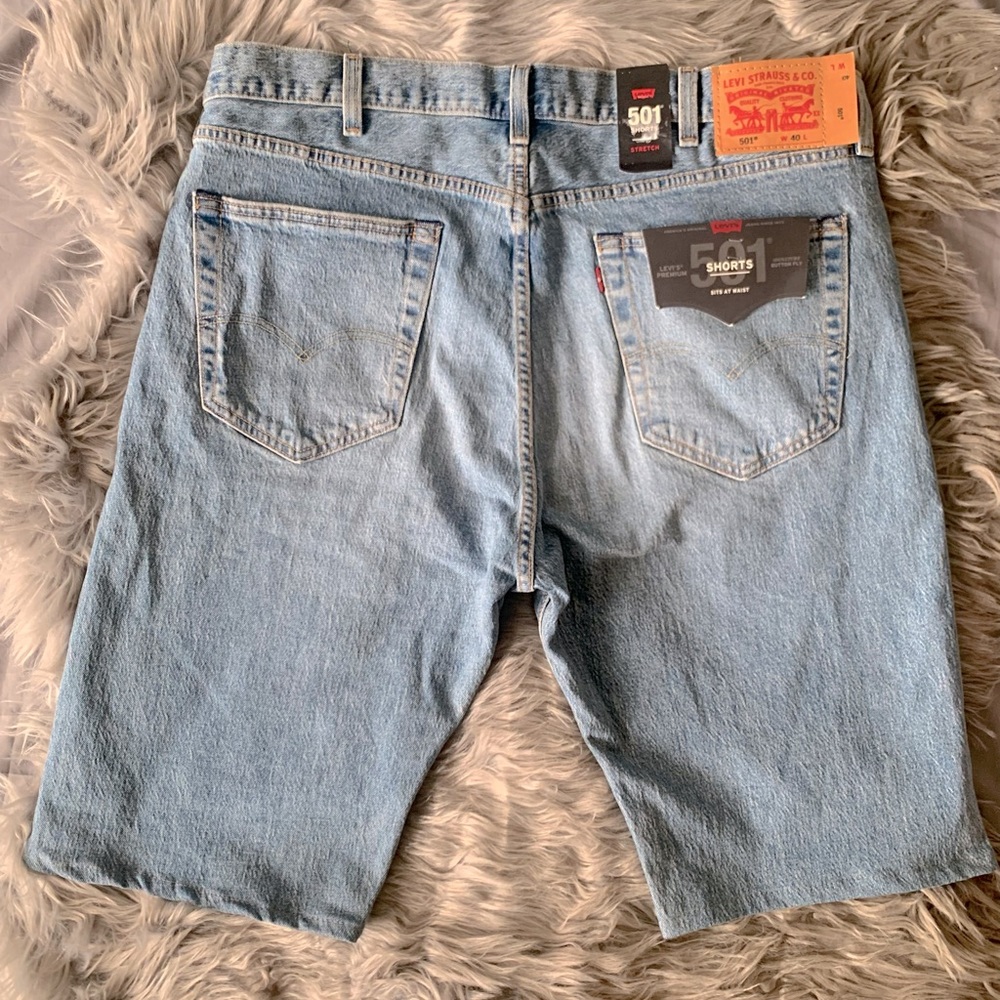 NWT Levi’s 501 Original Fit Stretch Light Wash Denim Button Fly Shorts Size 40